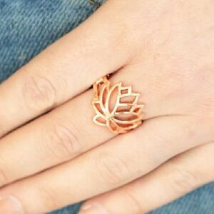 💥4/$10  Elegant Gold Lotus Ring